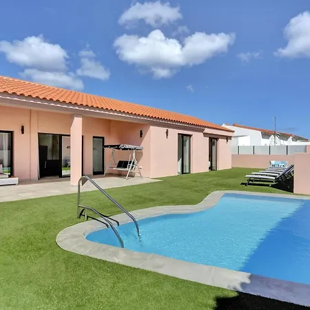 Golden Dunes Picasso Villa *